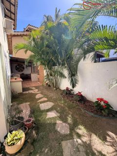 Casa Mobiliada com 5 Quartos para Locação no Condomínio Flor de Lis | Miragem | Energia Solar | Jacuzzi