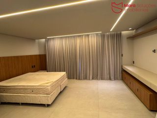 Belíssima casa no Alphaville  Litoral Norte 1 | Rua privilegiada
