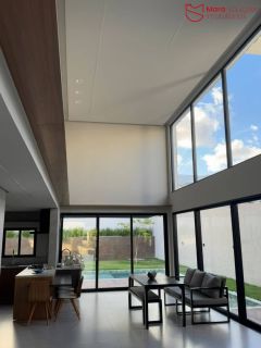 Belíssima casa no Alphaville  Litoral Norte 1 | Rua privilegiada