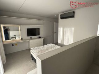 Belíssima casa no Alphaville  Litoral Norte 1 | Rua privilegiada