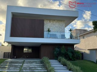 Belíssima casa no Alphaville  Litoral Norte 1 | Rua privilegiada