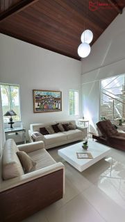 Casa para Locação no Alphaville Litoral Norte 1 | 4 Quartos | Piscina | 285 m²