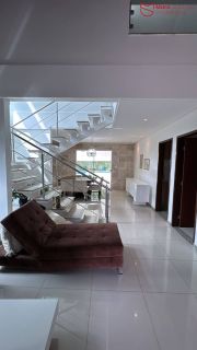 Casa para Locação no Alphaville Litoral Norte 1 | 4 Quartos | Piscina | 285 m²