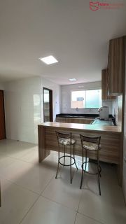 Casa para Locação no Alphaville Litoral Norte 1 | 4 Quartos | Piscina | 285 m²
