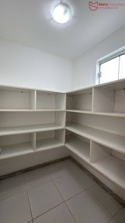 Casa para Locação no Alphaville Litoral Norte 1 | 4 Quartos | Piscina | 285 m²