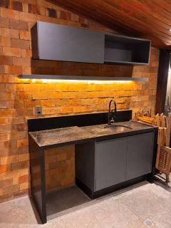 Cobertura duplex 1/4 com suíte nascente no Rio Vermelho | R$4.723,00