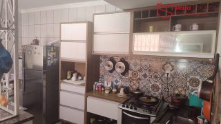 Casa 4 Quartos com Suíte à Venda | 230 m² | Centro de Lauro de Freitas.