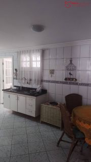 Casa 4 Quartos com Suíte à Venda | 230 m² | Centro de Lauro de Freitas.