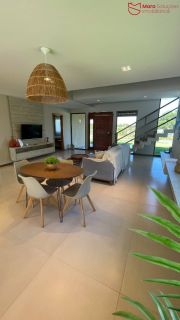EXCLUSIVIDADE À BEIRA DA LAGOA | R$1.800.000,00 | PORTEIRA FECHADA