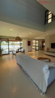EXCLUSIVIDADE À BEIRA DA LAGOA | R$1.800.000,00 | PORTEIRA FECHADA