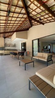 EXCLUSIVIDADE À BEIRA DA LAGOA | R$1.800.000,00 | PORTEIRA FECHADA