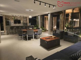 CASA DE ALTO LUXO EM ITACIMIRIM | R$4.650.000,00 | PORTEIRA FECHADA