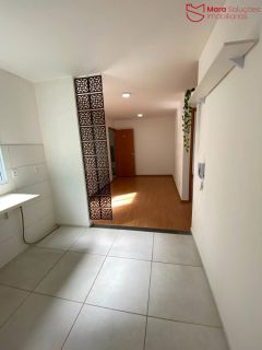 Apartamento 2/4 em condomínio com infraestrutura completa