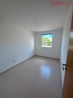 Casa Duplex com 4 Quartos em Condomínio Fechado no Recreio Ipitanga | 102 m² | A 800 m da Estrada do Coco