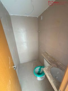 Casa Duplex com 4 Quartos em Condomínio Fechado no Recreio Ipitanga | 102 m² | A 800 m da Estrada do Coco