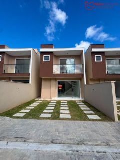 Casa Duplex com 4 Quartos em Condomínio Fechado no Recreio Ipitanga | 102 m² | A 800 m da Estrada do Coco