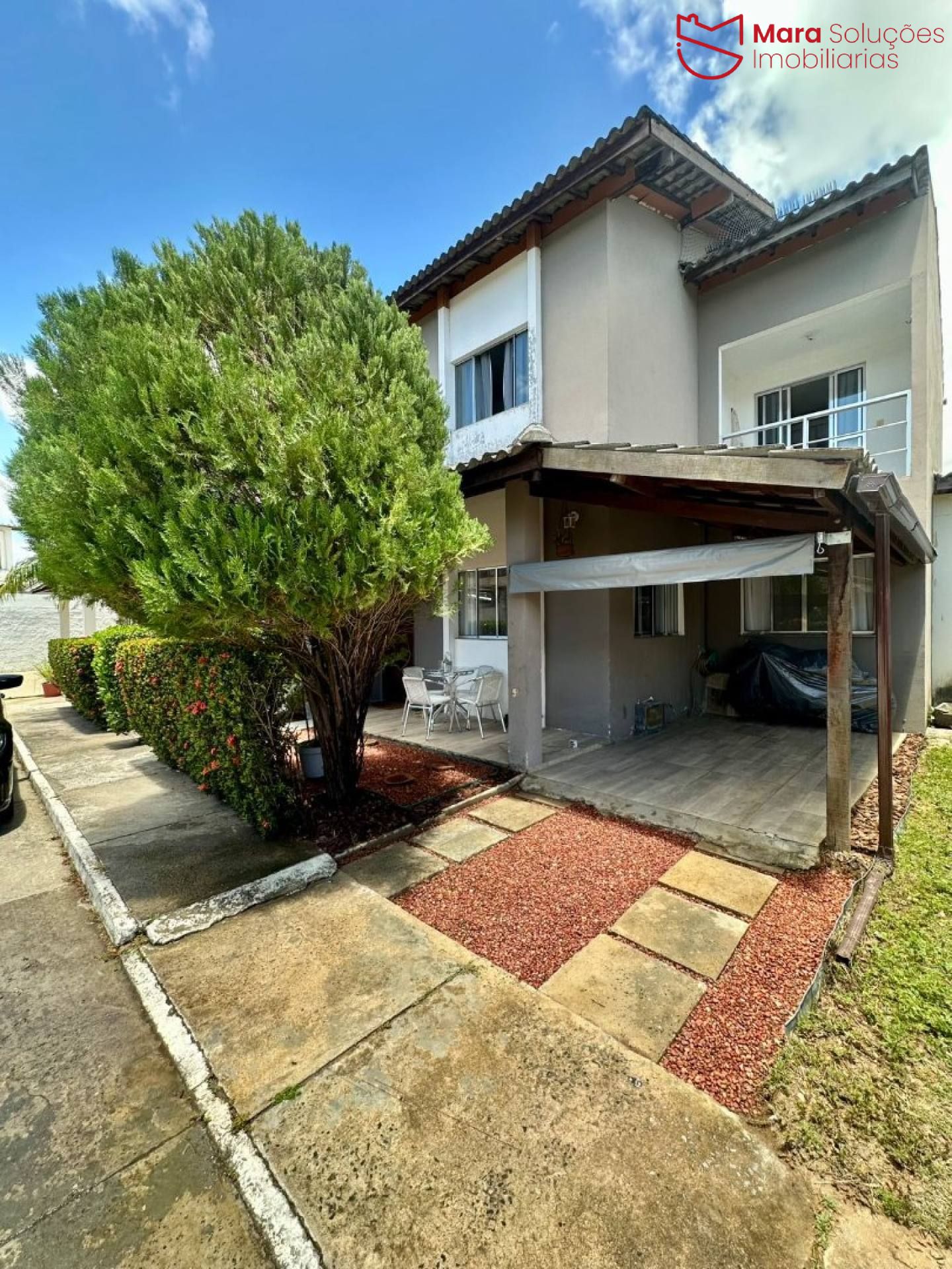 Casa Duplex no Condomínio Solar Paraíso de Abrantes | Piscina Privativa | Energia Solar | 131 m² | Abrantes