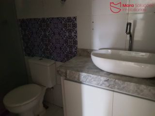 Casa 3 Quartos com Suíte em Buraquinho | Entrada de Buraquinho | Rua Pública | 173 m² | 2 Vagas