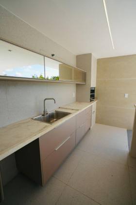 Casa de Condomínio à Venda com 5/4 | Alphaville Litoral Norte 3
