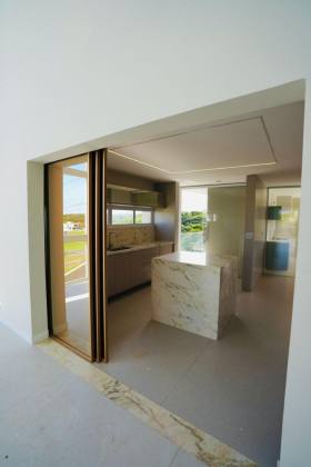 Casa de Condomínio à Venda com 5/4 | Alphaville Litoral Norte 3
