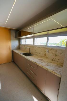 Casa de Condomínio à Venda com 5/4 | Alphaville Litoral Norte 3