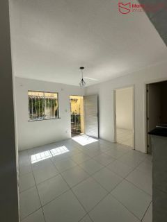 Apartamento Térreo de 2/4 à Venda no Residencial Camaçari Duo