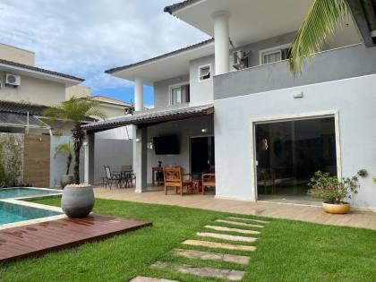 Casa em Localização Privilegiada – Lauro de Freitas