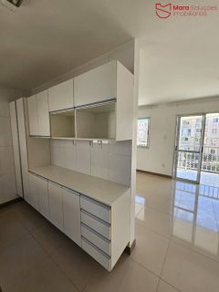 Apartamento de 2 /4, sendo 1 suíte, na via principal de Buraqinho.