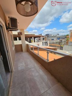 Casa individual de rua, com 4/4 próximo ao OUTLET PREMIUM