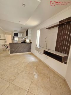 Casa individual de rua, com 4/4 próximo ao OUTLET PREMIUM