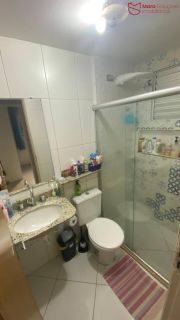 Apartamento 2/4 Semi-mobiliado à Venda no Condomínio Park Suncoast | 48 m² | Centro de Lauro de Freitas