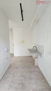 Apartamento Térreo 2/4 à Venda no Residencial Villa D’Oro | Piscina e Elevador.