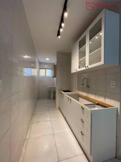 Apartamento 2/4 para Locação no Condomínio Clériston Andrade | 5º Andar | Centro de Lauro de Freitas | Taxas Inclusas