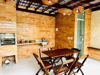 Casa 4 Quartos com 2 Suítes, Piscina e Porteira Fechada em Ipitanga | 180 m² | 2 Minutos da Praia