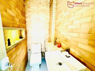 Casa 4 Quartos com 2 Suítes, Piscina e Porteira Fechada em Ipitanga | 180 m² | 2 Minutos da Praia