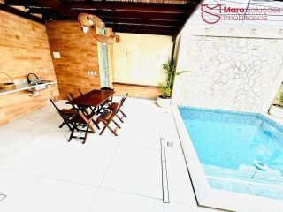 Casa 4 Quartos com 2 Suítes, Piscina e Porteira Fechada em Ipitanga | 180 m² | 2 Minutos da Praia