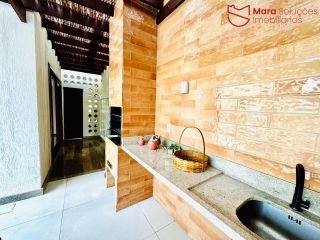 Casa 4 Quartos com 2 Suítes, Piscina e Porteira Fechada em Ipitanga | 180 m² | 2 Minutos da Praia