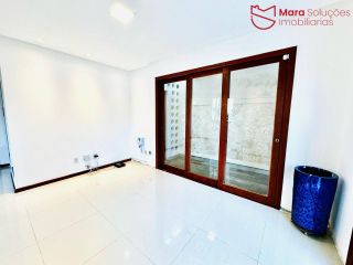 Casa 4 Quartos com 2 Suítes, Piscina e Porteira Fechada em Ipitanga | 180 m² | 2 Minutos da Praia