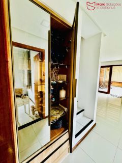 Casa 4 Quartos com 2 Suítes, Piscina e Porteira Fechada em Ipitanga | 180 m² | 2 Minutos da Praia