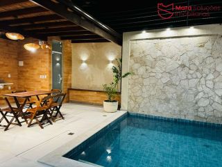 Casa 4 Quartos com 2 Suítes, Piscina e Porteira Fechada em Ipitanga | 180 m² | 2 Minutos da Praia
