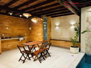 Casa 4 Quartos com 2 Suítes, Piscina e Porteira Fechada em Ipitanga | 180 m² | 2 Minutos da Praia