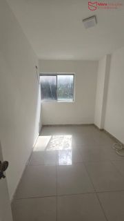 Apartamento Amplo com Varanda à Venda no Condomínio Candeal Center | 76,40 m² | R$ 470 Mil