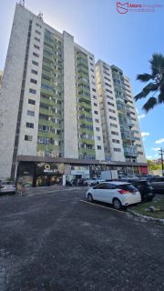 Apartamento Amplo com Varanda à Venda no Condomínio Candeal Center | 76,40 m² | R$ 470 Mil