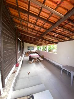 Seu Refúgio Particular no Condomínio Águas Finas | 1.600 m² de Terreno, Piscina, Espaço Gourmet e Muito Verde