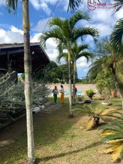 Seu Refúgio Particular no Condomínio Águas Finas | 1.600 m² de Terreno, Piscina, Espaço Gourmet e Muito Verde