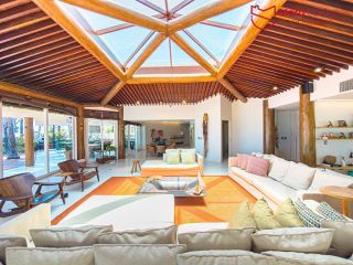 Mansão com 7 suítes | Porto Busca Vida Resort | R$20.000.000,00