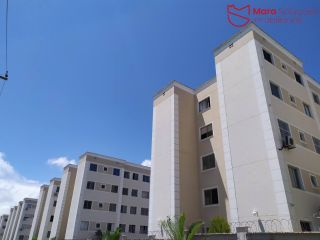 Apartamento térreo a venda em Abrantes,  condomínio com infraestrutura de lazer e segurança.