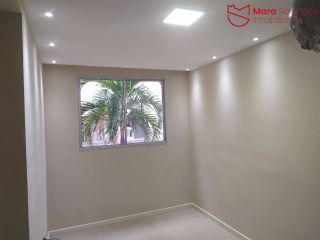 Apartamento térreo a venda em Abrantes,  condomínio com infraestrutura de lazer e segurança.