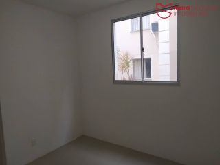 Apartamento térreo a venda em Abrantes,  condomínio com infraestrutura de lazer e segurança.