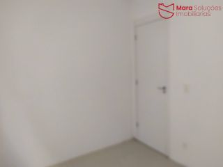 Apartamento térreo a venda em Abrantes,  condomínio com infraestrutura de lazer e segurança.